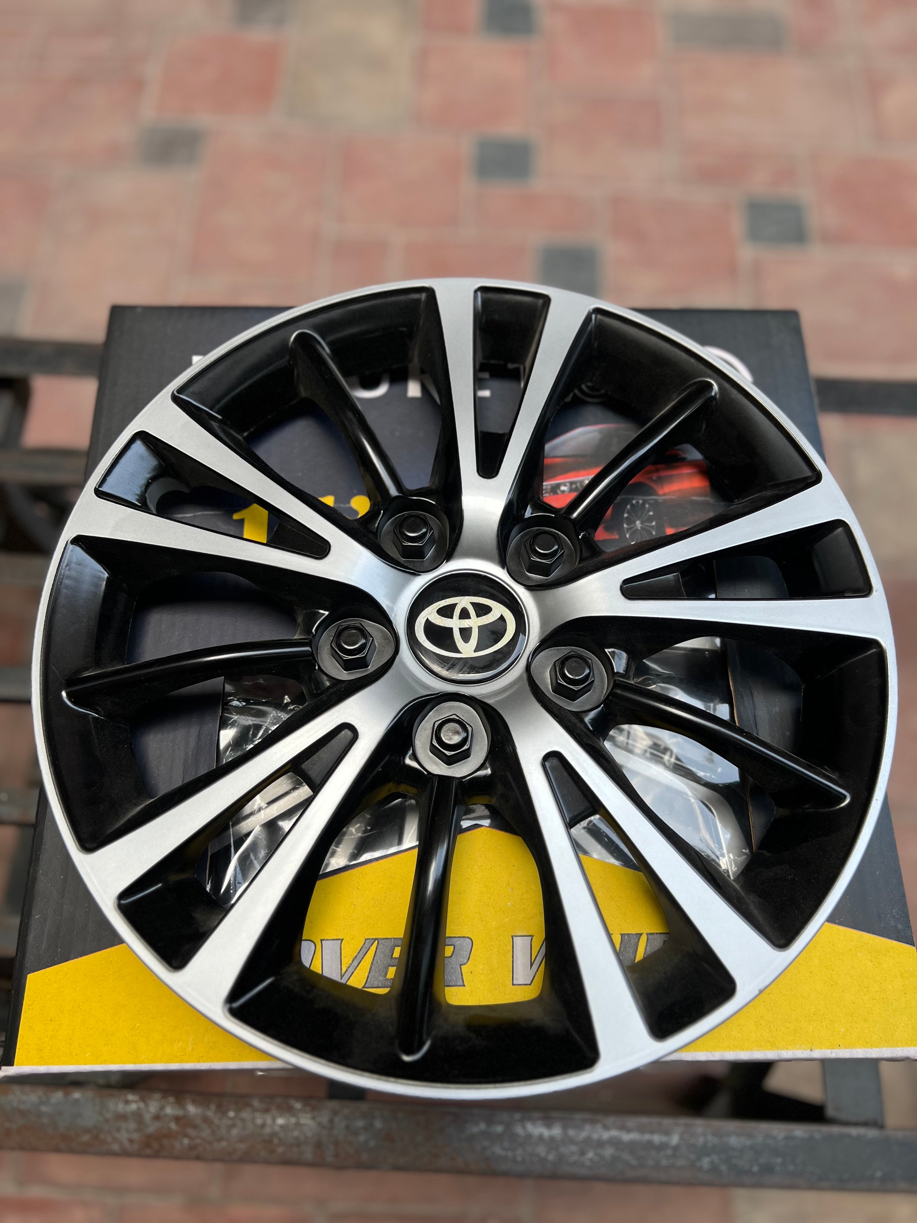 Premium 15-Inch Silver & Black Wheel Cover