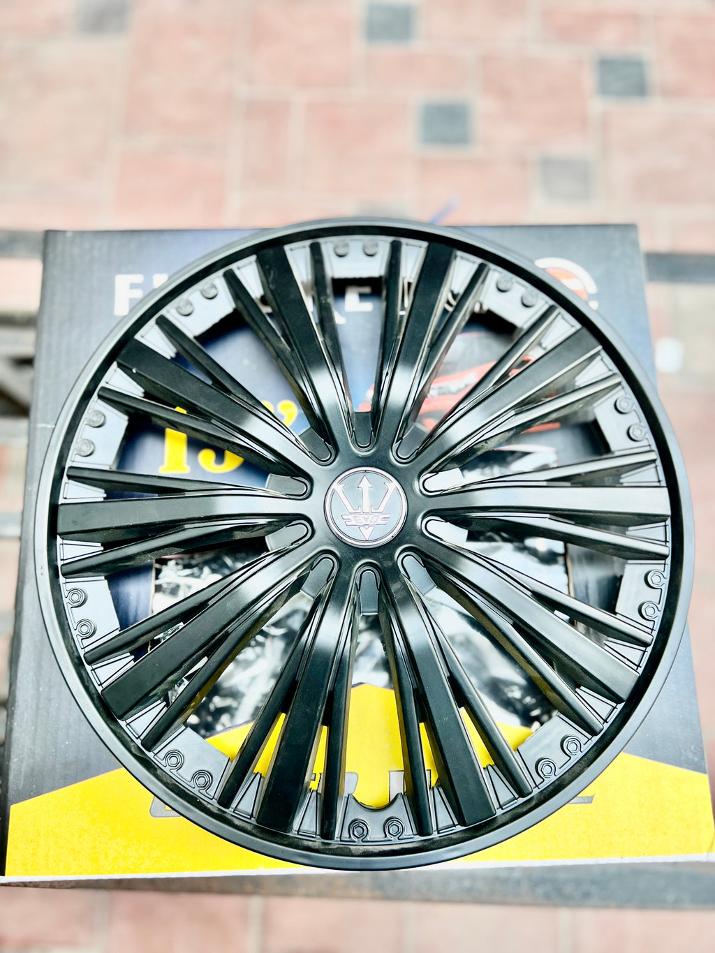 Elegant Black Wheel Cover - Set of 4