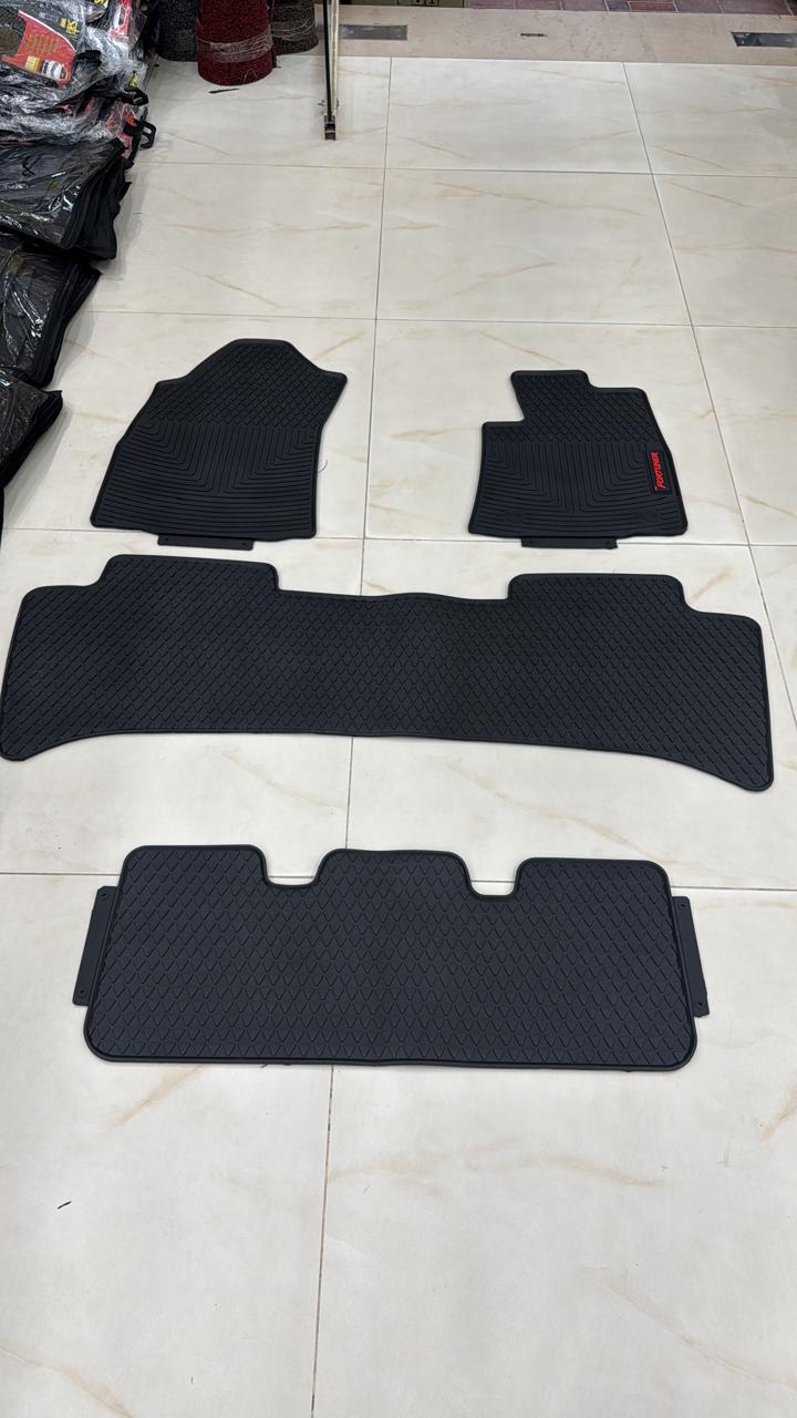 Toyota Fortuner New Latex Floor Mats – Premium Protection with a Luxurious Touch