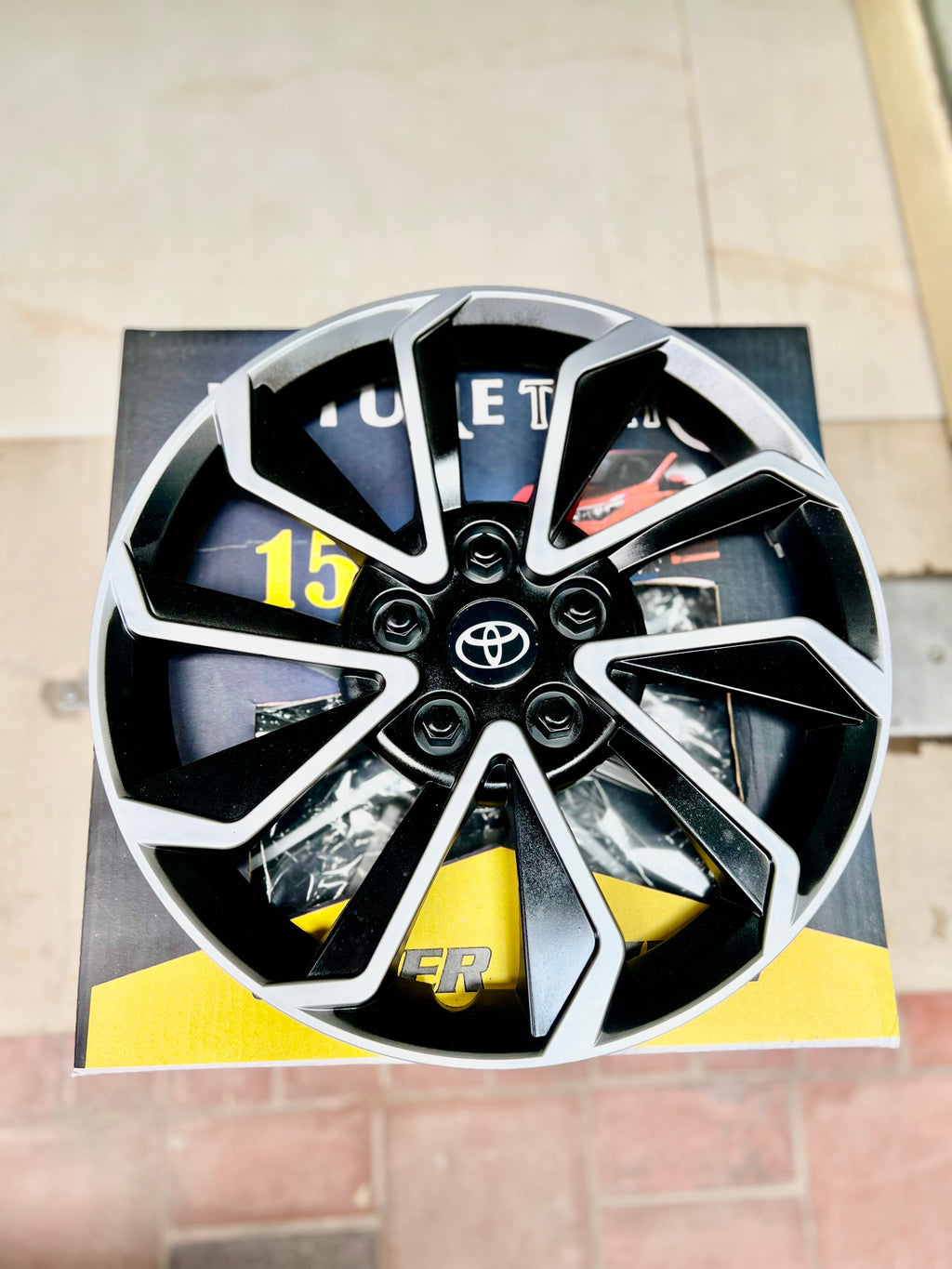 15 Inch Silver Black Toyota Wheel Cover - Set of 4